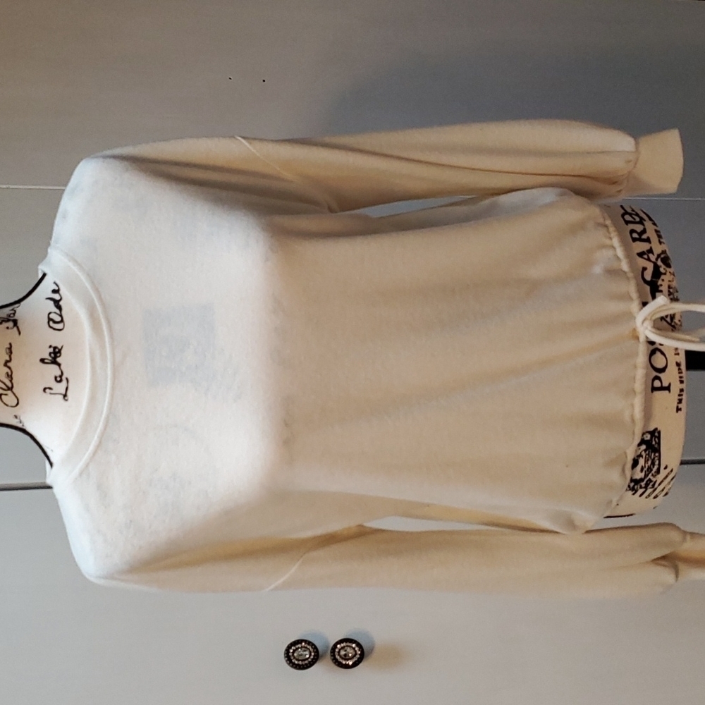 NWT White🤍 Super soft drawstring Sweater M